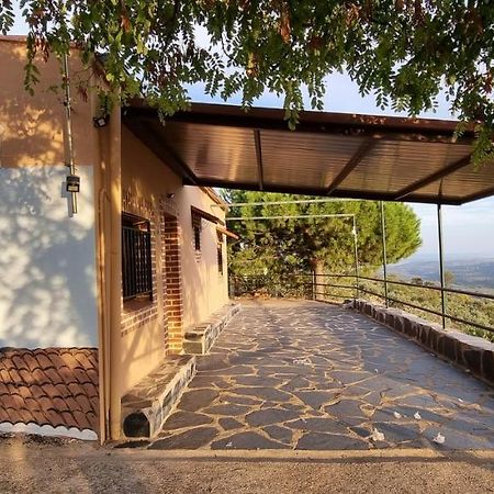 Apartamento Turistico "El Rincon De La Pernila" Γουαδελούπη Εξωτερικό φωτογραφία