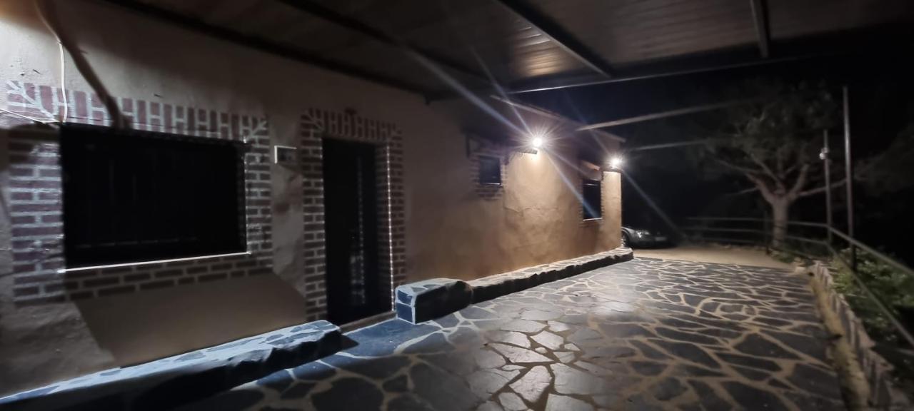 Apartamento Turistico "El Rincon De La Pernila" Γουαδελούπη Εξωτερικό φωτογραφία
