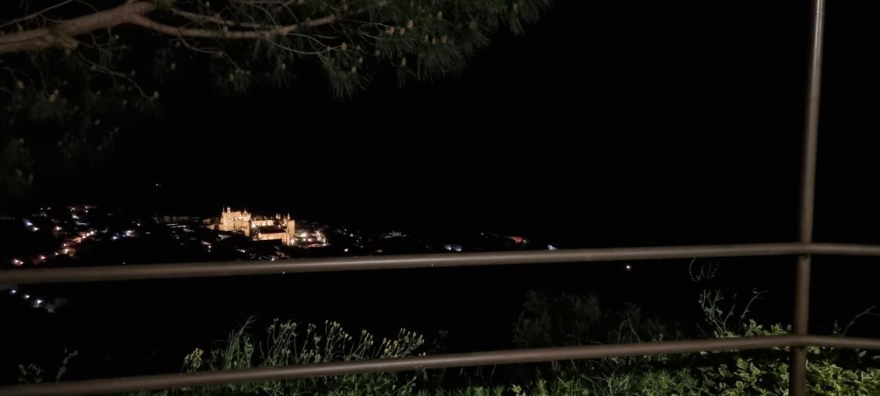 Apartamento Turistico "El Rincon De La Pernila" Γουαδελούπη Εξωτερικό φωτογραφία