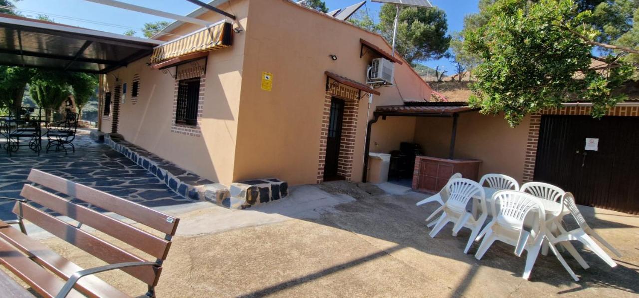 Apartamento Turistico "El Rincon De La Pernila" Γουαδελούπη Εξωτερικό φωτογραφία
